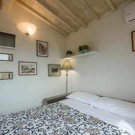 Apartamento Poet's Nest *